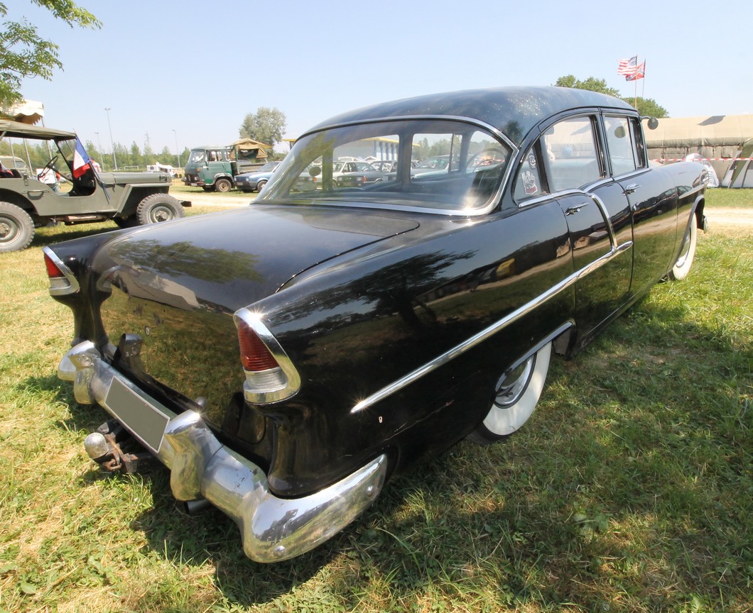 Bel air 55 4 portes (3)