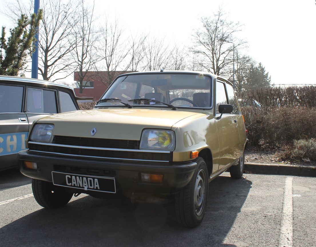 R5 (a)